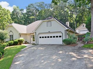 4555 Settles Point Rd, Suwanee, GA 30024