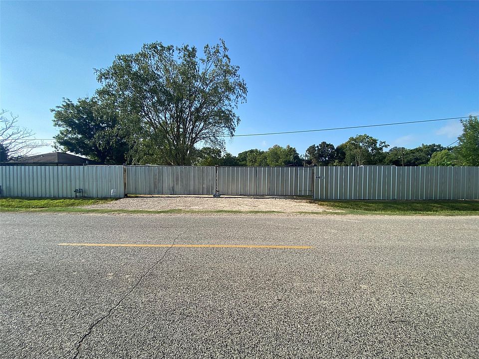 1st image of 6807 Spindle Dr