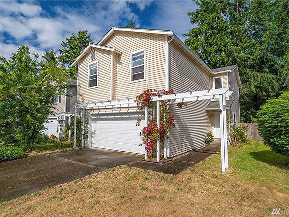 3rd image of 4318 Wonderwood Ln SE