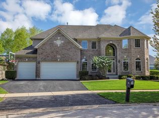 604 Sheffield Cir, Sugar Grove, IL 60554