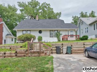 4682 Pierce St, Omaha, NE 68106