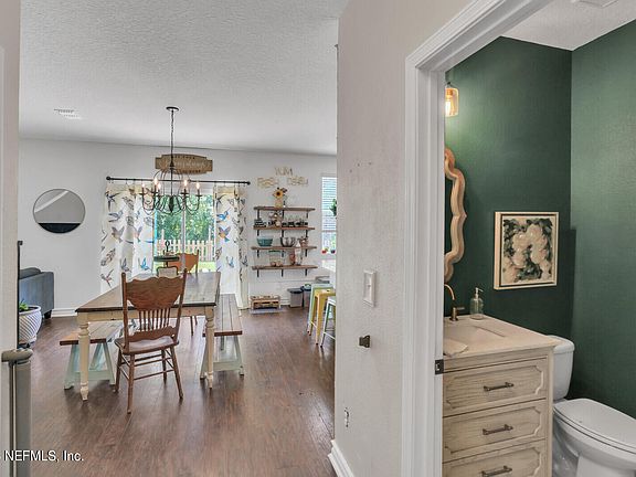 4th image of 3687 SUMMIT OAKS Drive