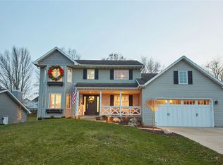 719 Edward St, Verona, WI 53593