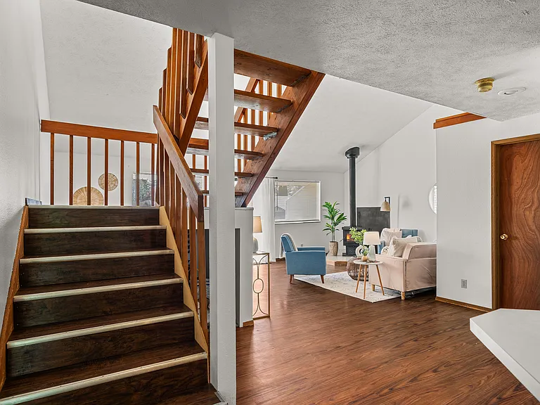 8213 N Colton St — Photo 12