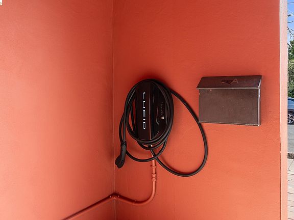 3rd image of 2015 Delaware St