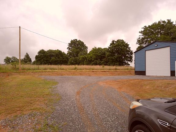 4th image of 5668 State Highway 58
