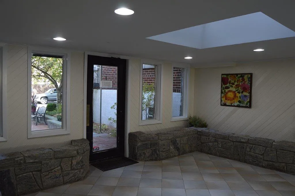1 bed, 1000 sqft, $3,000 — Photo 3