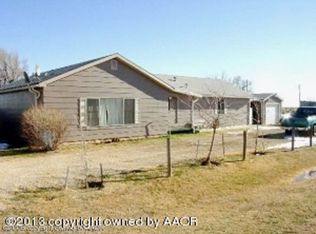 301 Gaines St, Claude, TX 79019