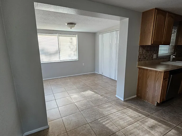 1525 Plum Tree Rd — Photo 12