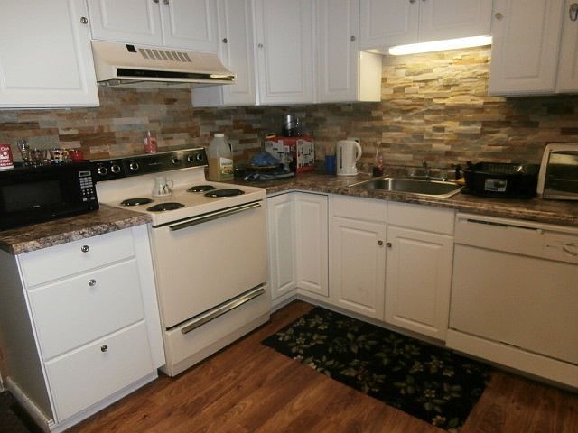 2nd image of 169 Main St APT 2B