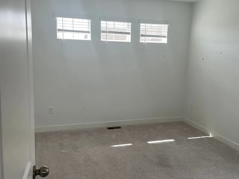 656 Netta Dr — Photo 21