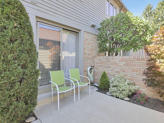3rd image of 1153 Strathaven Ct W #B