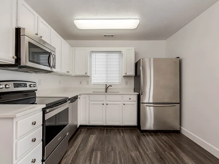 33 N Cameron St — Photo 20