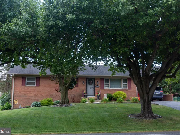 10880 Grindstone Hill Rd, Greencastle, PA 17225