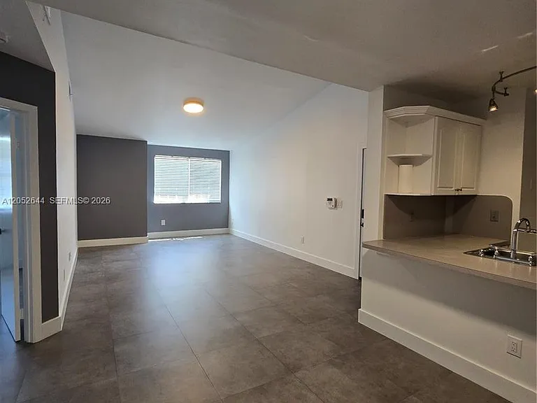 18324 NW 68th Ave #L — Photo 2