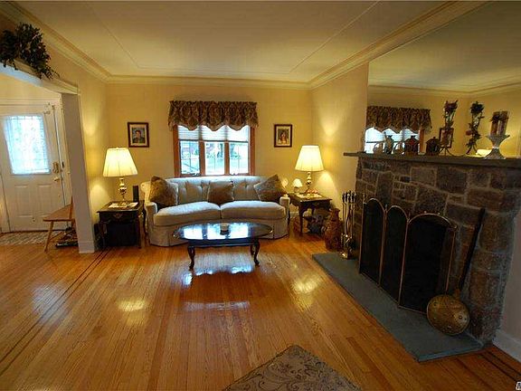 5th image of 1707 Belmont Ave
