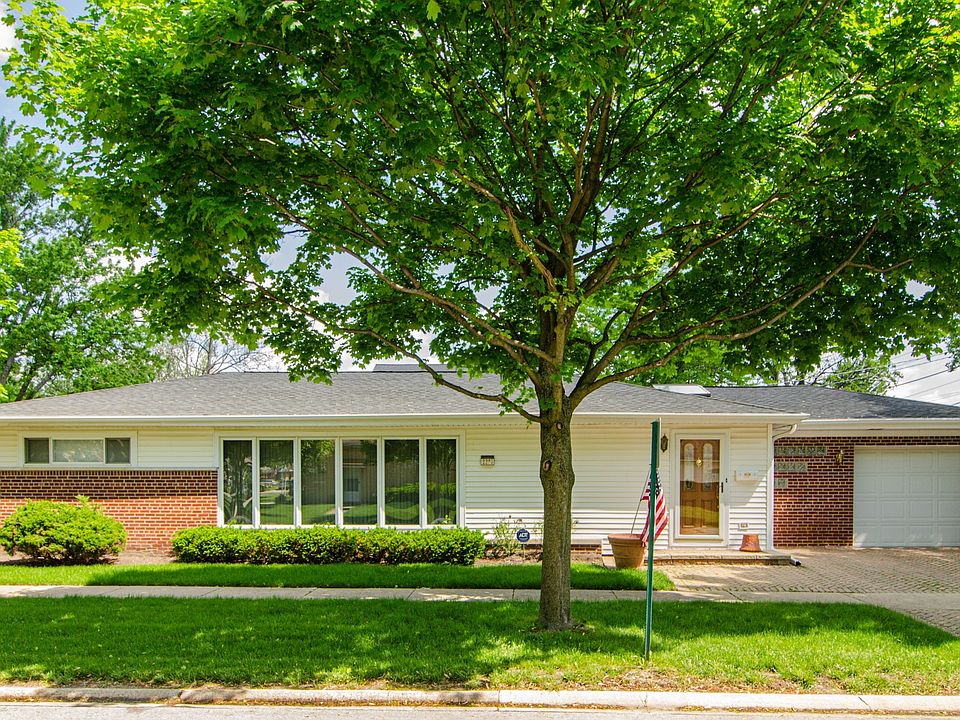 1st image of 8201 N Oconto Ave