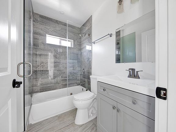 3rd image of 8461 Calvin Ave