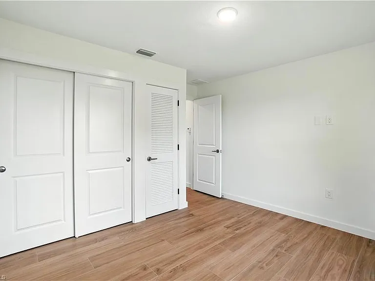 2607 38th St SW — Photo 19
