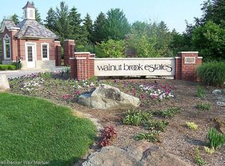 3610 Cedar Brook Dr, Rochester Hills, MI 48309