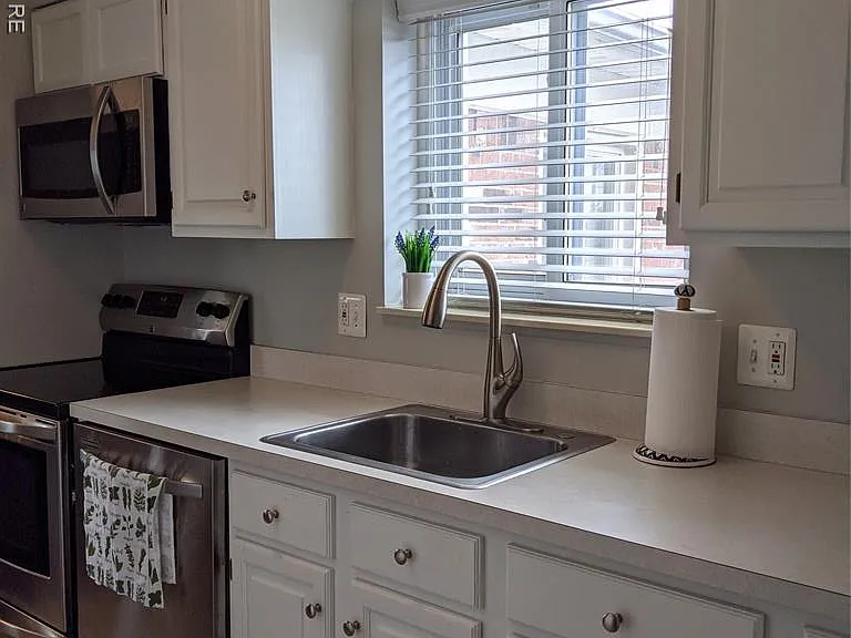 1514 Normandy Rd #203 — Photo 8
