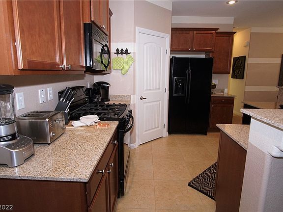 5th image of 10143 Sunset Palisades Way Unit 103