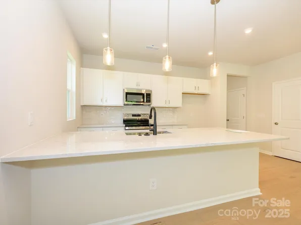 4102 Lattistep Ln, Charlotte, NC 28269