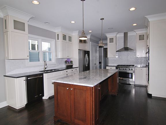 2nd image of 312 N Waiola Ave