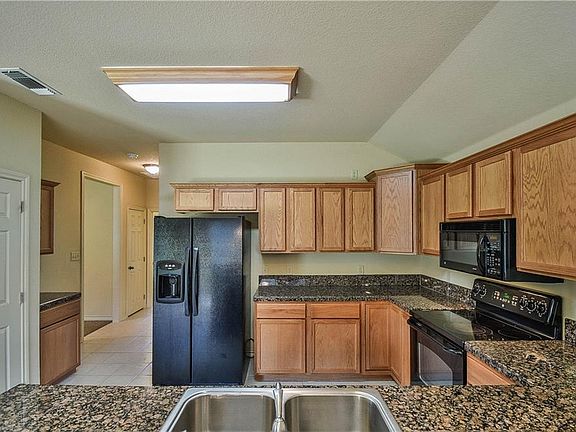2nd image of 2308 Snake River Dr