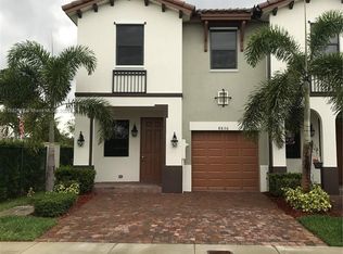 8806 NW 103rd Ave, Doral, FL 33178