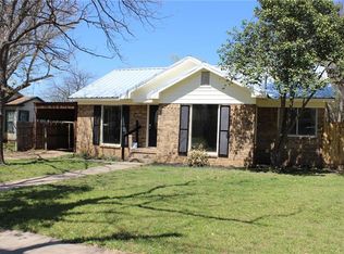 315 Hollywood St, Coleman, TX 76834