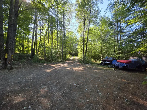 36 South Road, Lee, ME 04455