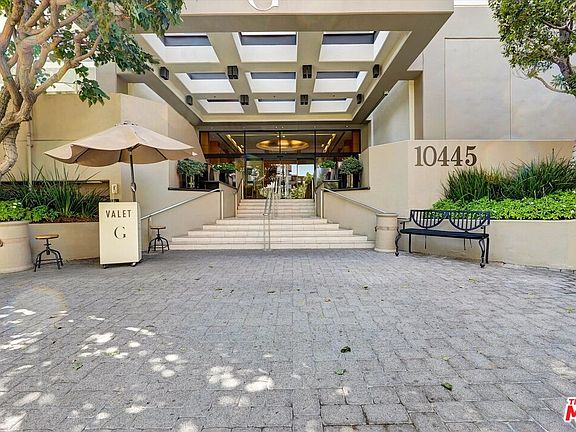 2nd image of 10445 Wilshire Blvd APT 504
