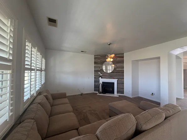 14215 Raphael Ave, Bakersfield, CA 93306