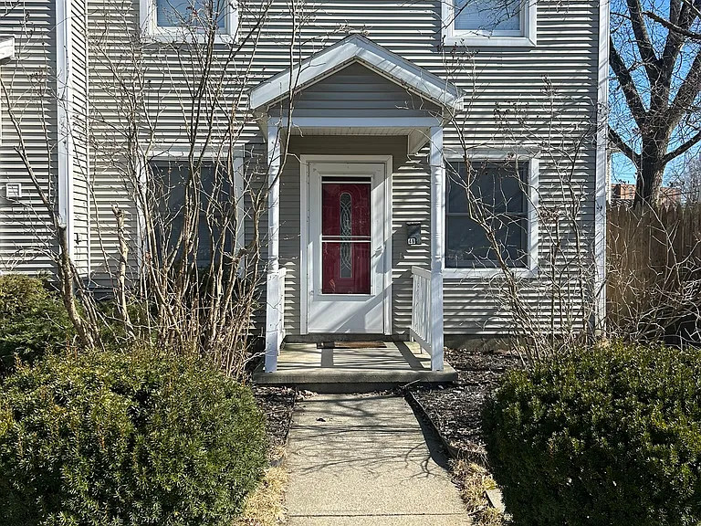 4 S Franklin St #B — Photo 1
