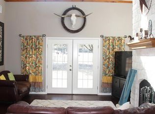 1102 County Road 145, Lincoln, TX 78948