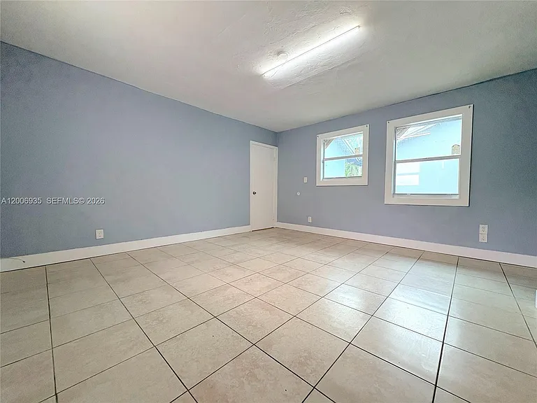 1815 McKinley St #9 — Photo 6