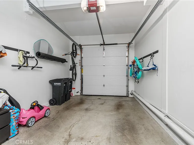 66 Baycrest Ct — Photo 31