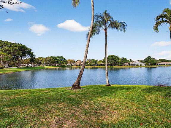 5th image of 315 Deer Creek Lakeside Way #315