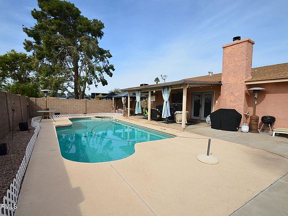 2nd image of 4841 W Aire Libre Ave