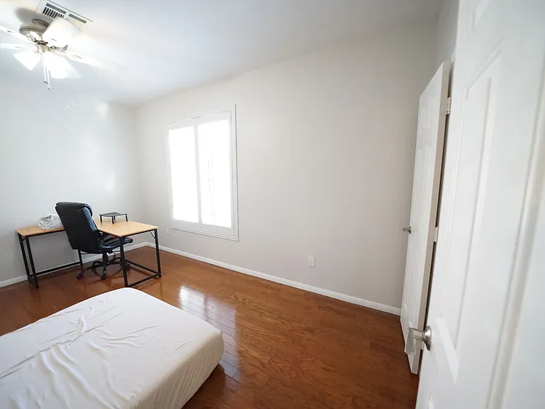 2050 W Warm Springs Rd #3623-36 — Photo 14