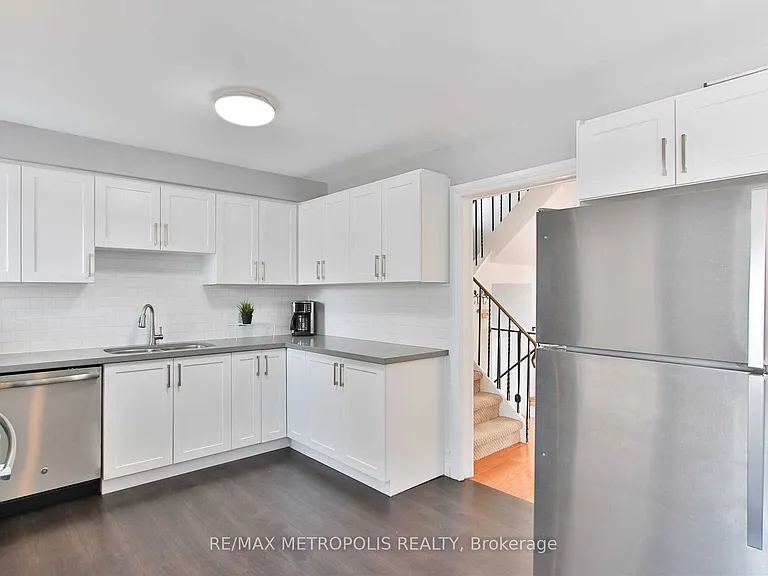 17 Clover Ridge Dr W #1 — Photo 12