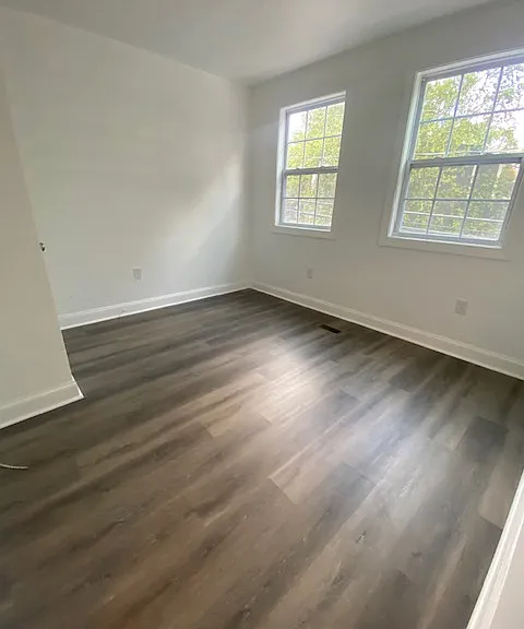 405 Hancock St — Photo 11