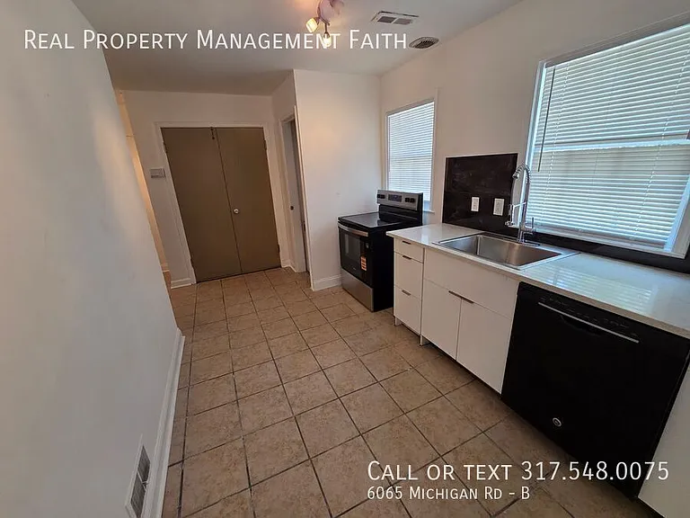 6065 Michigan Rd #B — Photo 15
