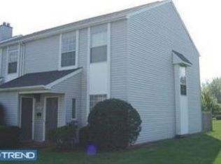 709 Springhouse Ct, Lansdale, PA 19446