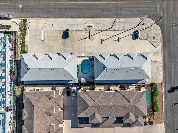 5th image of 14806 Robla Dr
