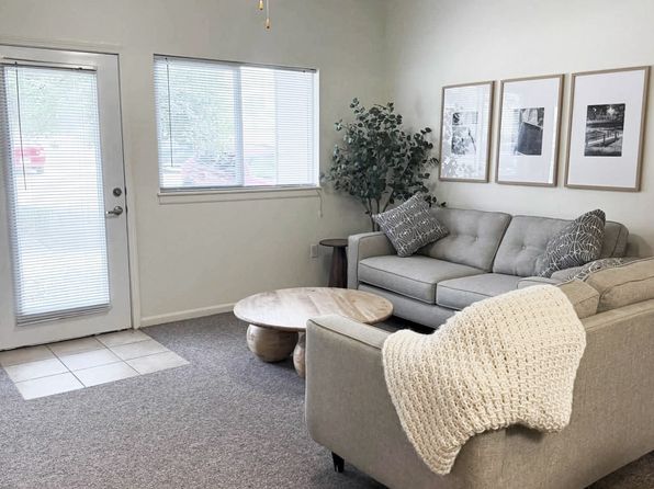 2601 Dover Sq #W-c302