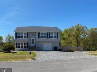 108 Acoustic Dr, Martinsburg, WV 25404