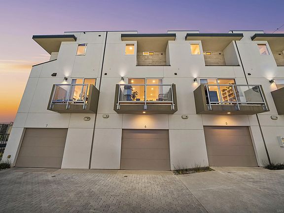 2nd image of 1952 Hornblend St #6