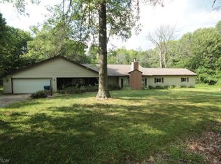 239 Elvira Dr, Mc Donald, OH 44437